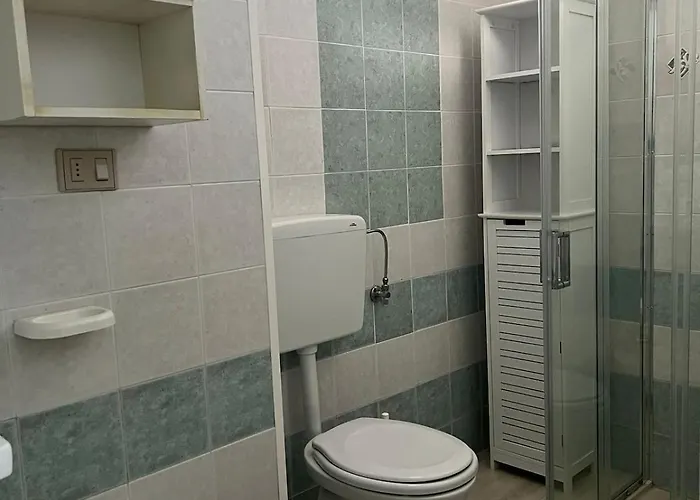Azzurro E Scogliera Torre San Giovanni Apartment *